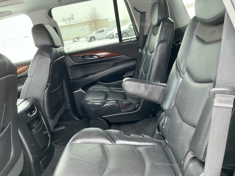 2018 Cadillac Escalade Luxury