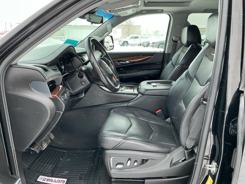 2018 Cadillac Escalade Luxury