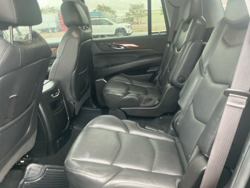 2017 Cadillac Escalade Luxury