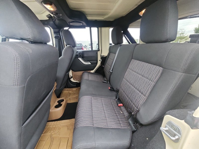 2011 Jeep Wrangler Unlimited Sahara
