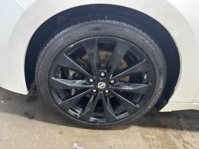 2018 Nissan Maxima SR