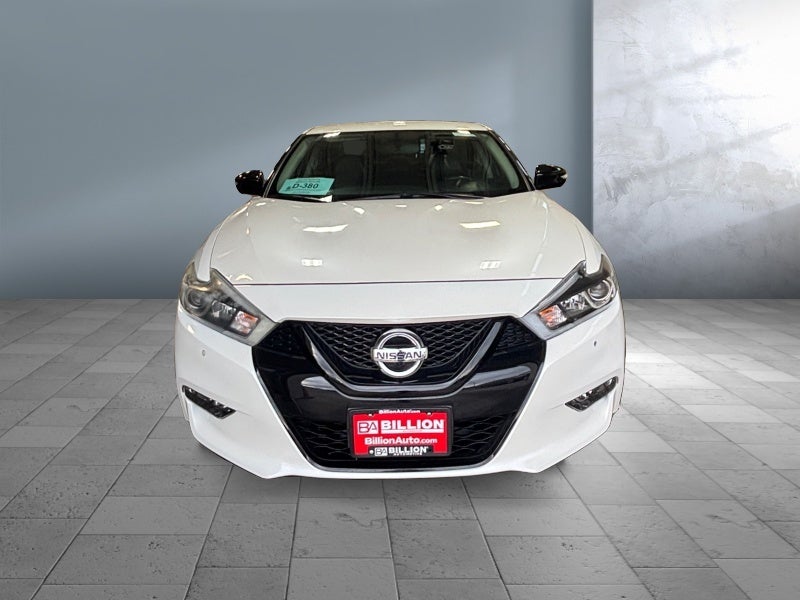 2018 Nissan Maxima SR