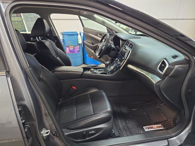 2023 Nissan Maxima SV