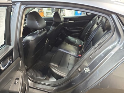 2023 Nissan Maxima SV