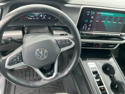 2024 Volkswagen Atlas Cross Sport 2.0T SEL R-Line