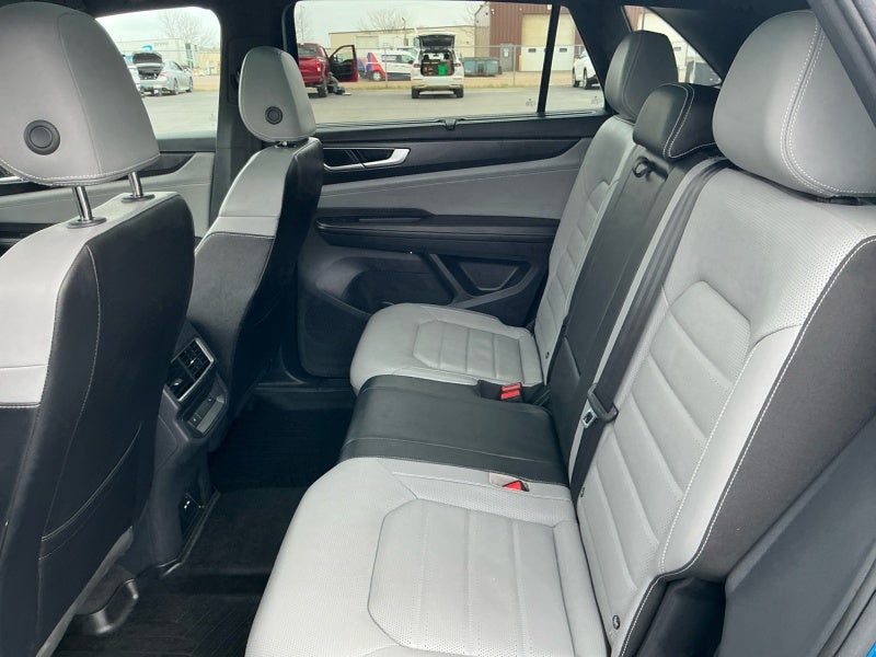 2024 Volkswagen Atlas Cross Sport 2.0T SEL R-Line