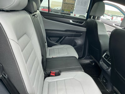 2024 Volkswagen Atlas Cross Sport 2.0T SEL R-Line