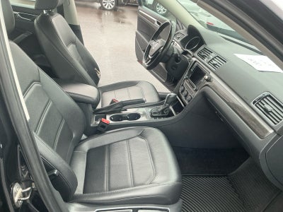 2017 Volkswagen Passat 1.8T SE w/Technology