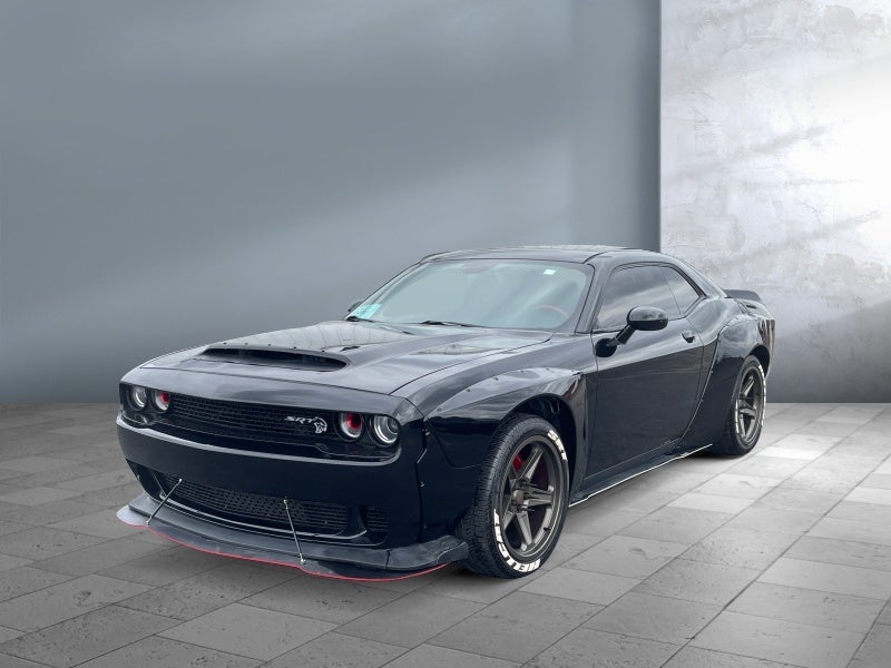 2016 Dodge Challenger SRT Hellcat's photo