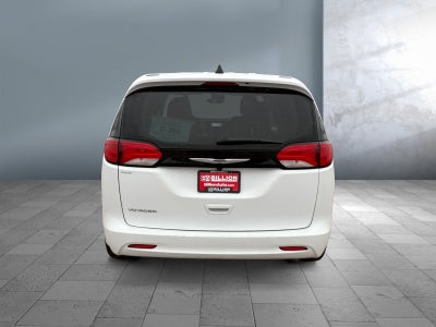 2024 Chrysler Voyager LX