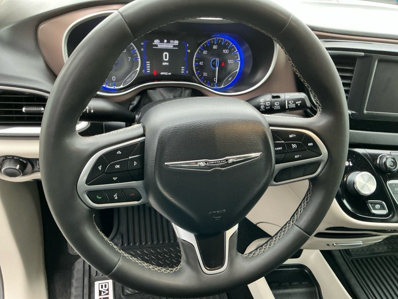 2024 Chrysler Voyager LX