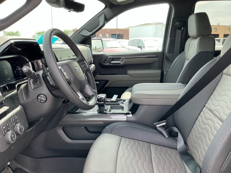 2026 Chevrolet Silverado 1500 ZR2 - Photo 10