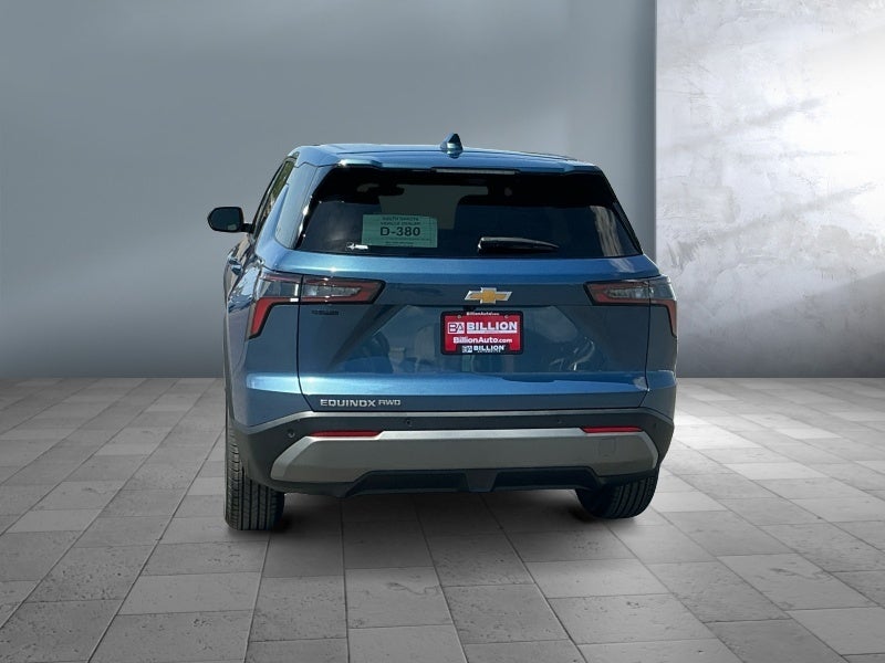 2026 Chevrolet Equinox LT - Photo 5