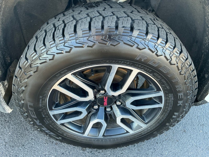 2019 GMC Sierra 1500 AT4