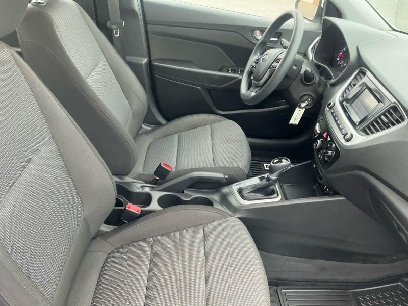 2022 Hyundai Accent SE