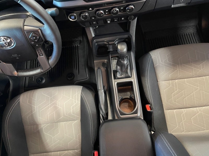 2022 Toyota Tacoma 4WD SR