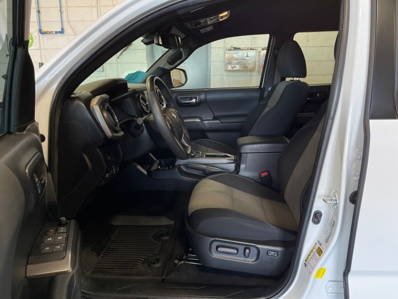 2022 Toyota Tacoma 4WD SR