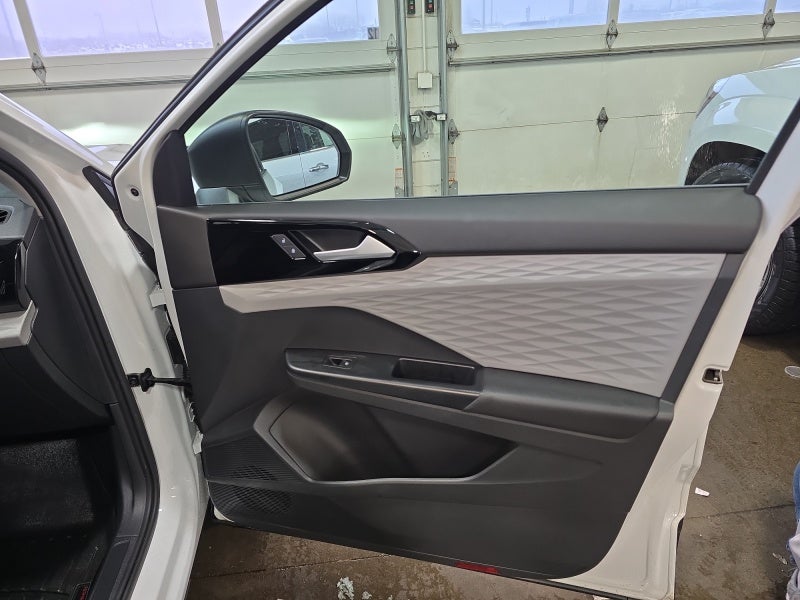 2023 Volkswagen Taos S