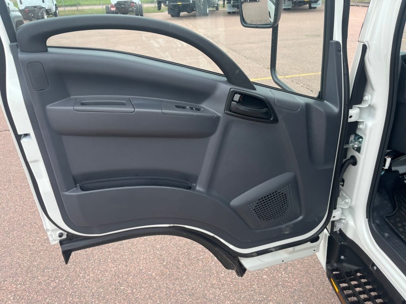 2025 Chevrolet Low Cab Forward 5500 HG NA