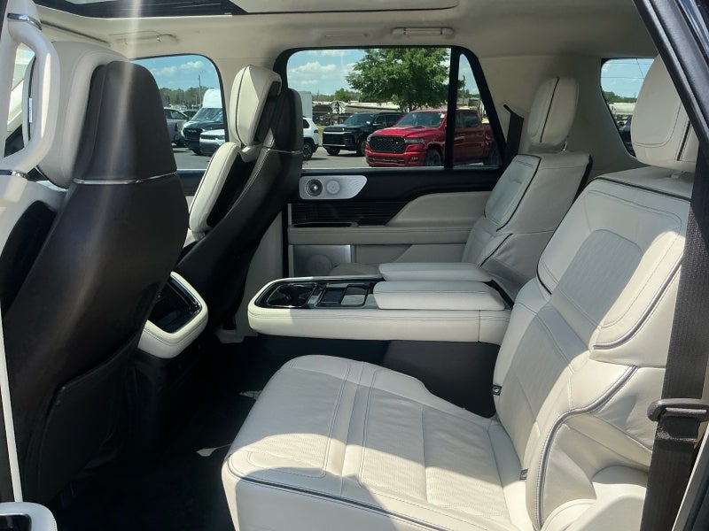 2023 Lincoln Navigator L Black Label