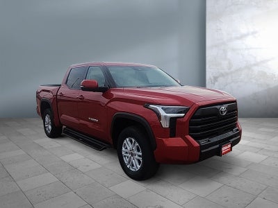 2022 Toyota Tundra 4WD SR5