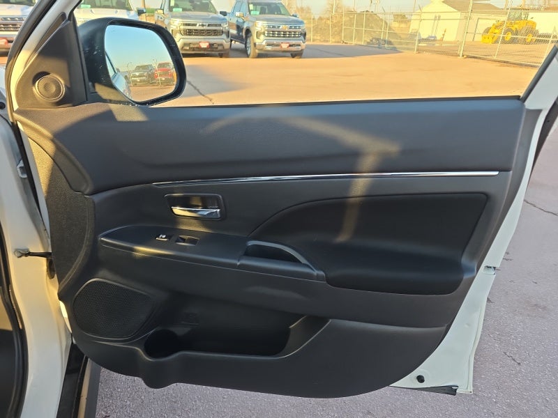 2020 Mitsubishi Outlander Sport ES 2.0