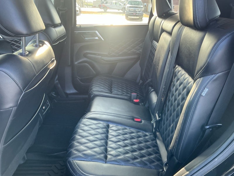 2024 Mitsubishi Outlander SEL