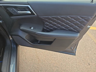 2025 Mitsubishi Outlander Plug-In Hybrid SEL