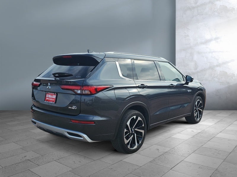 2025 Mitsubishi Outlander Plug-In Hybrid SEL