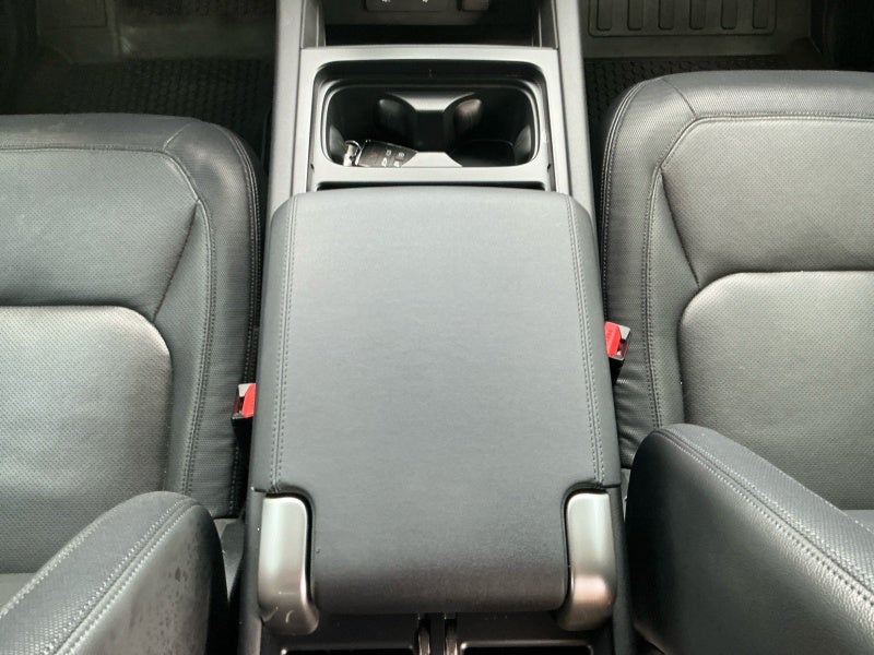 2024 Land Rover Defender X-Dynamic SE