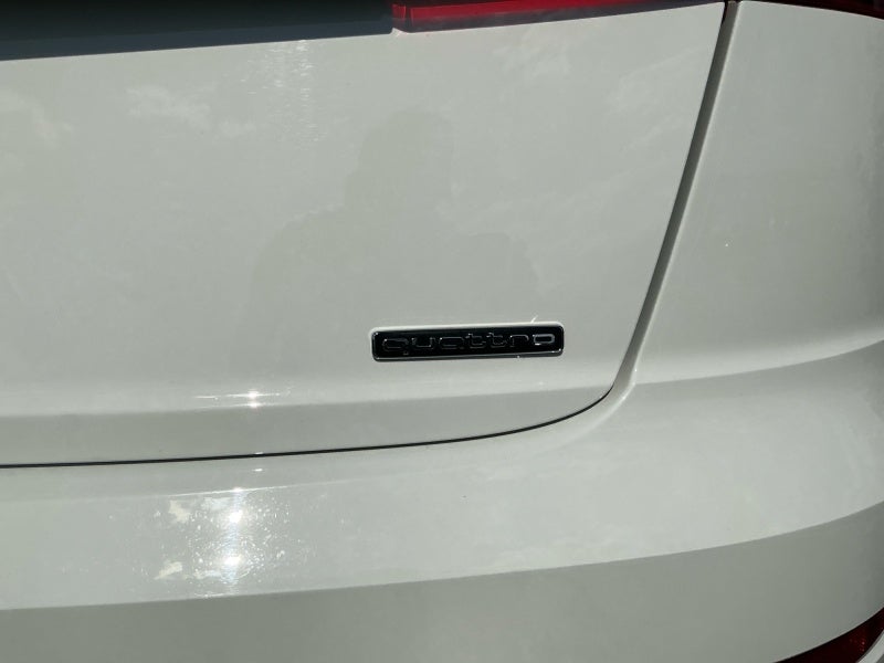 2022 Audi Q8 Premium