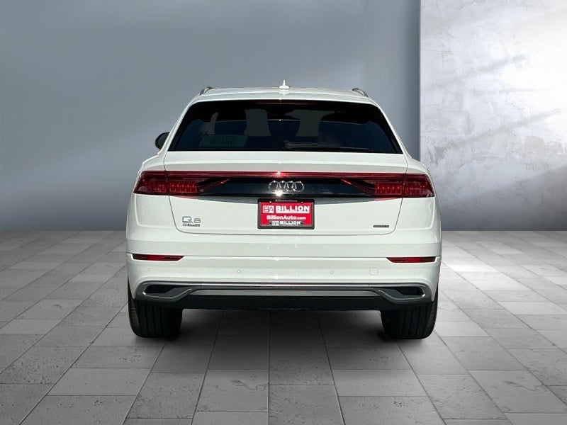 2022 Audi Q8 Premium
