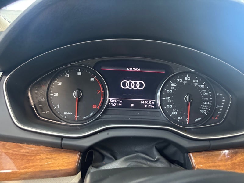 2022 Audi Q5 S line Premium