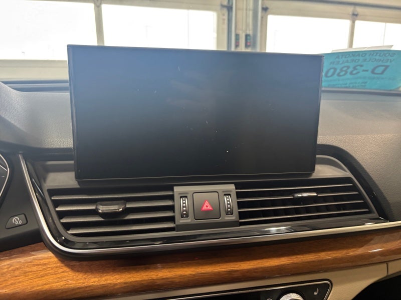 2022 Audi Q5 S line Premium