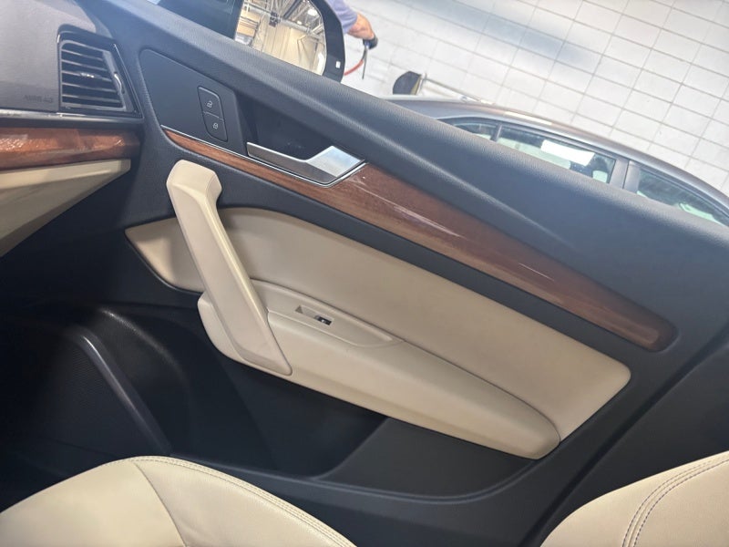 2022 Audi Q5 S line Premium