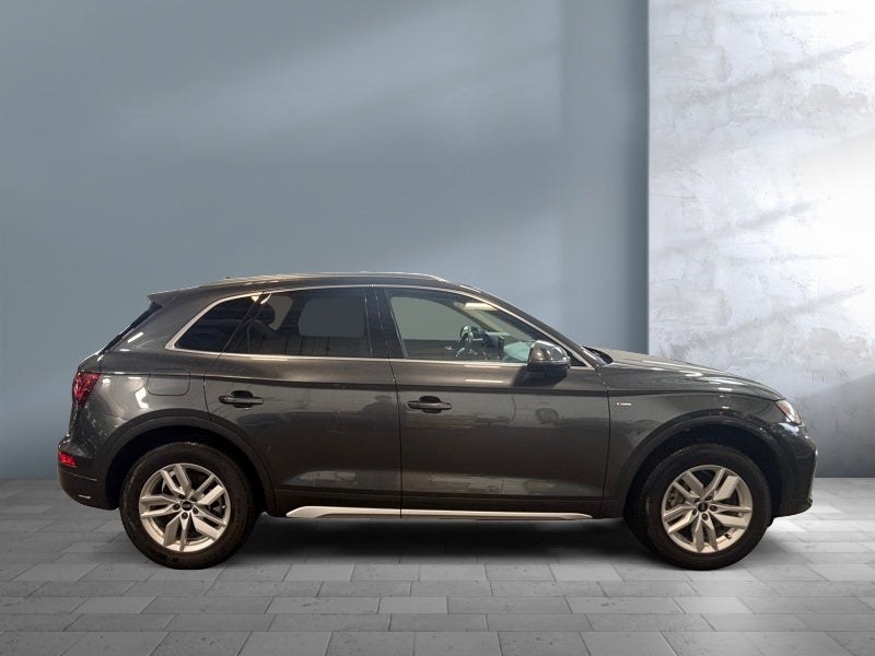 2022 Audi Q5 S line Premium