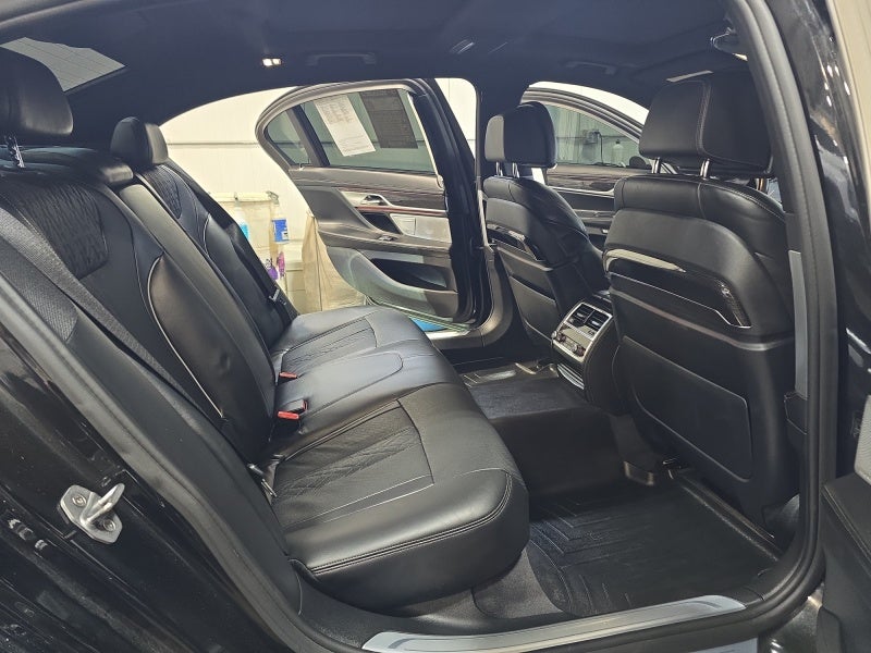 2016 BMW 7 Series 750i xDrive