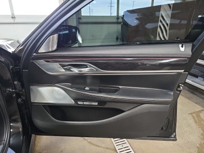 2016 BMW 7 Series 750i xDrive
