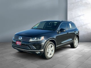 2015 Volkswagen Touareg Sport w/Technology